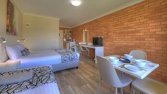 Rosebourne Gardens Motel