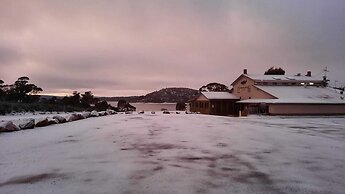 Great Lake Hotel