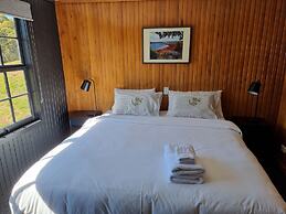 Great Lake Hotel