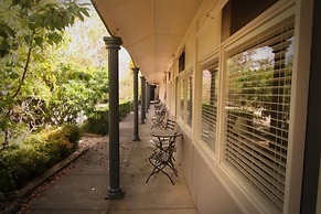 Melrose Motel