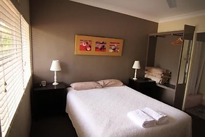 Melrose Motel