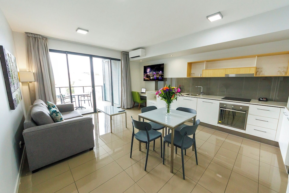 Atrio Apartments