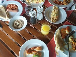 Vaali Maldives Island Escapes & Dive