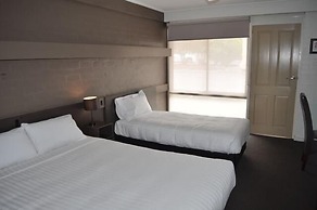 Brougham Arms Hotel