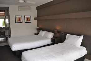 Brougham Arms Hotel