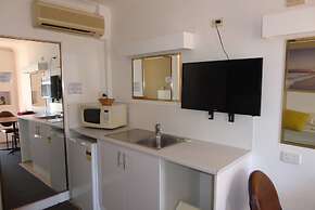 Windmill Motel