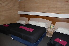 Windmill Motel