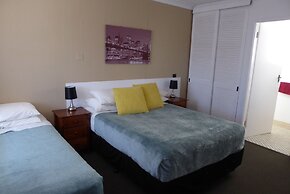 Windmill Motel