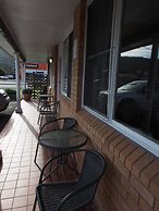 Windmill Motel