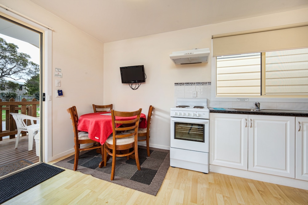 Wintersun Gardens Motel