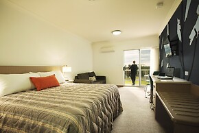 Loxton Community Hotel Motel