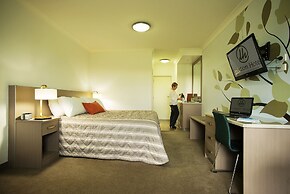 Loxton Community Hotel Motel