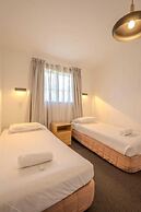 Frimley Lodge Motel