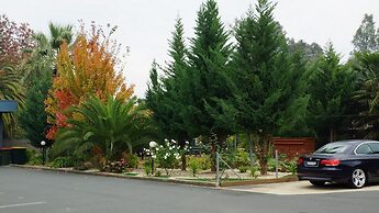 Golden Leaf Motor Inn
