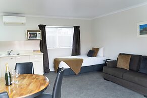 Pacific Coast Motor Lodge