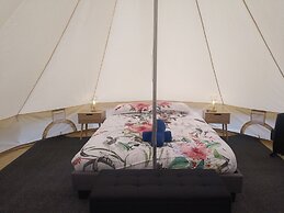Zeehan Bush Camp