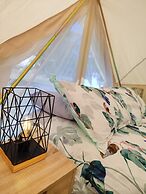 Zeehan Bush Camp