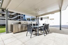 Olympus Apartments