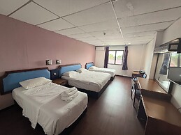 Anika Inn Kluang