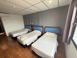 Anika Inn Kluang