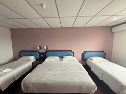 Anika Inn Kluang
