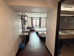 Anika Inn Kluang