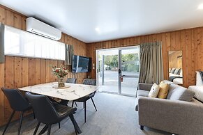 Archway Motel & Chalets