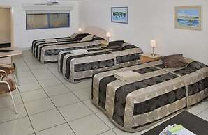 Yamba Twin Pines Motel