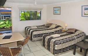 Yamba Twin Pines Motel