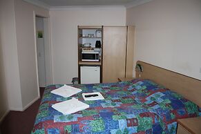 Linwood Lodge Motel