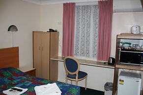 Linwood Lodge Motel