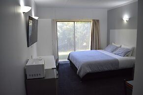 Riviana Motel