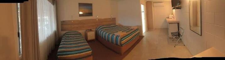 A & A Motel