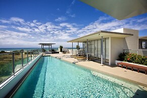 White Shells Luxury Apartments