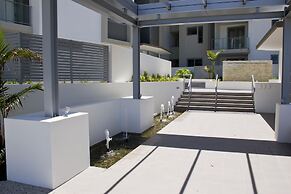 White Shells Luxury Apartments