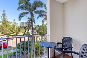 Elouera Tower Beachfront Apartments