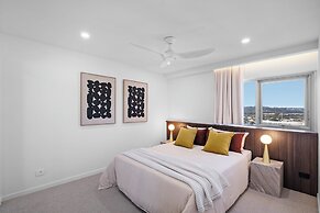 Elouera Tower Beachfront Apartments