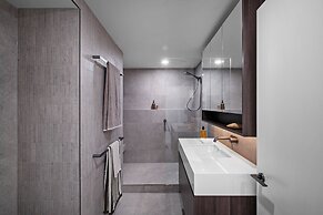 Elouera Tower Beachfront Apartments