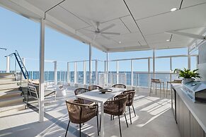 Elouera Tower Beachfront Apartments