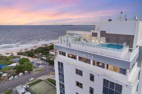 Elouera Tower Beachfront Apartments