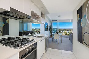 Silvershore Apartments on the Broadwater