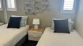 Silvershore Apartments on the Broadwater