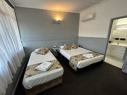 Charlton Motel - Victoria