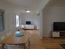 Dungowan Waterfront Apartments