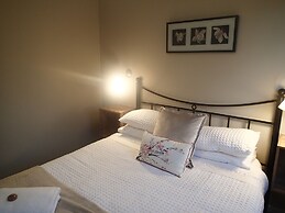 Dungowan Waterfront Apartments