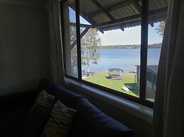 Dungowan Waterfront Apartments