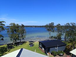 Dungowan Waterfront Apartments