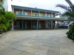 Airlie Court Units