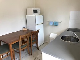 Airlie Court Units