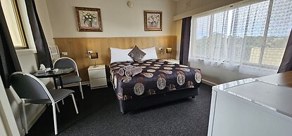 Blue Lake Motel